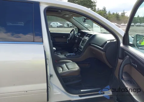 2015 GMC Acadia Slt-2 z USA, uszkodzony, nr VIN 1GKKVSKD7FJ182308